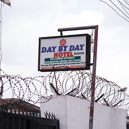 Day By Day Hotel ラゴス エクステリア 写真