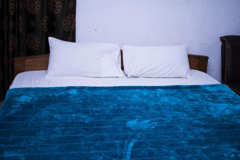 Day By Day Hotel ラゴス エクステリア 写真