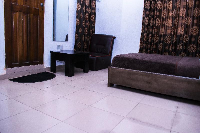 Day By Day Hotel ラゴス エクステリア 写真