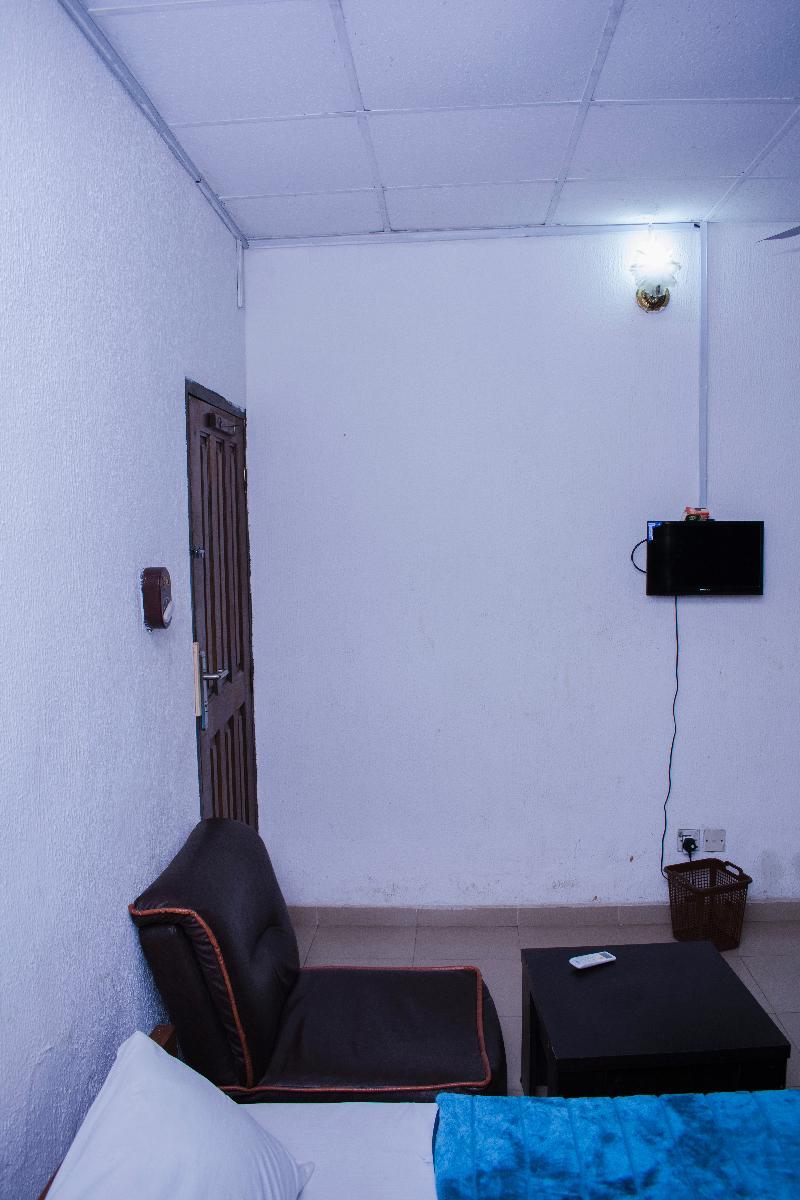 Day By Day Hotel ラゴス エクステリア 写真